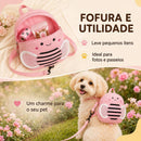 Mochila Abelhinha ZumZum Pet aberta com itens e em uso